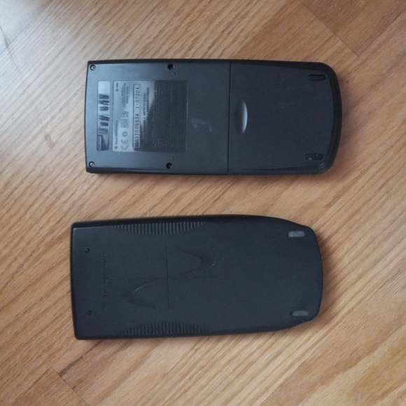 🎉HP🎉 Texas Instruments TI-83 - Picture 2 of 3